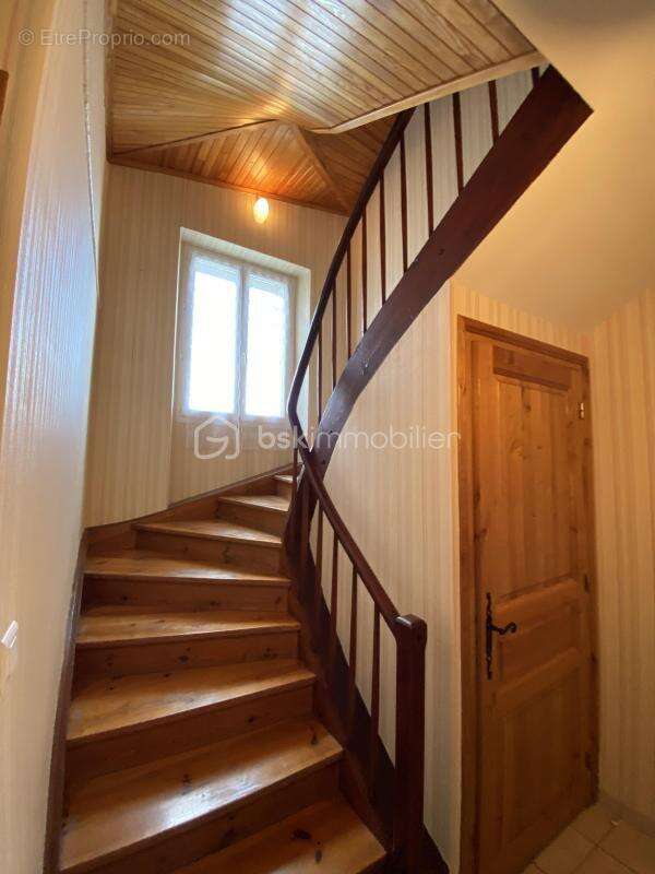 Maison 180 m² à Le Brignon  - photo 8