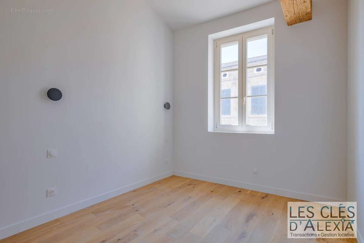 Appartement à SAINT-GENIS-LAVAL