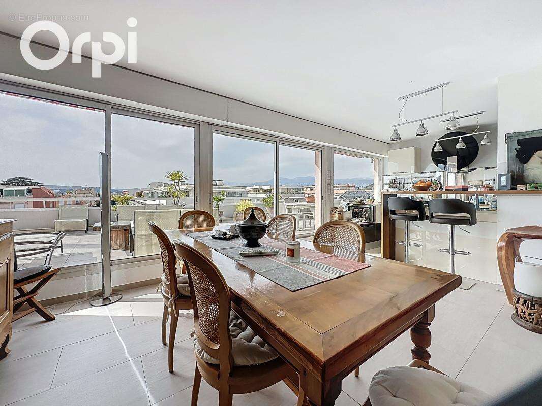Appartement à CAGNES-SUR-MER