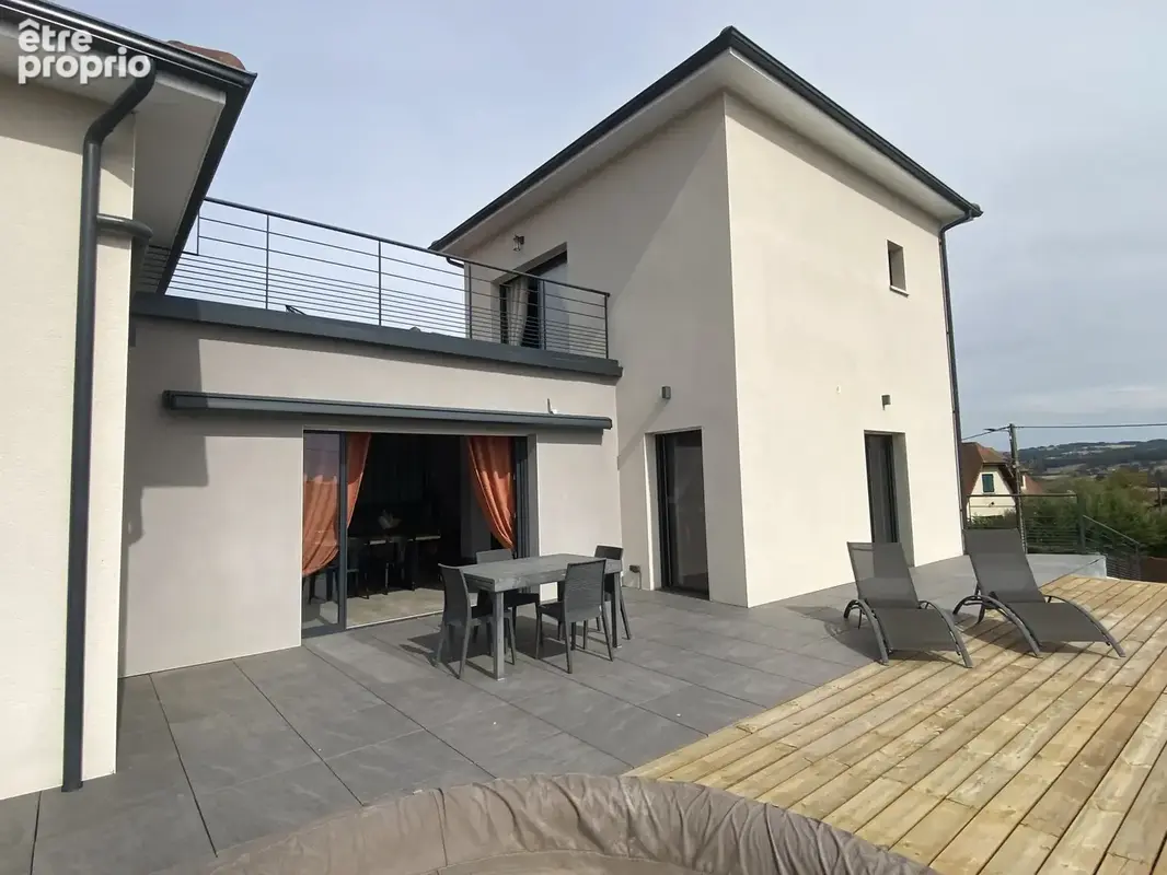 Maison 5 pièces 168 m² à vendre à Charlieu (42190) - photo 1