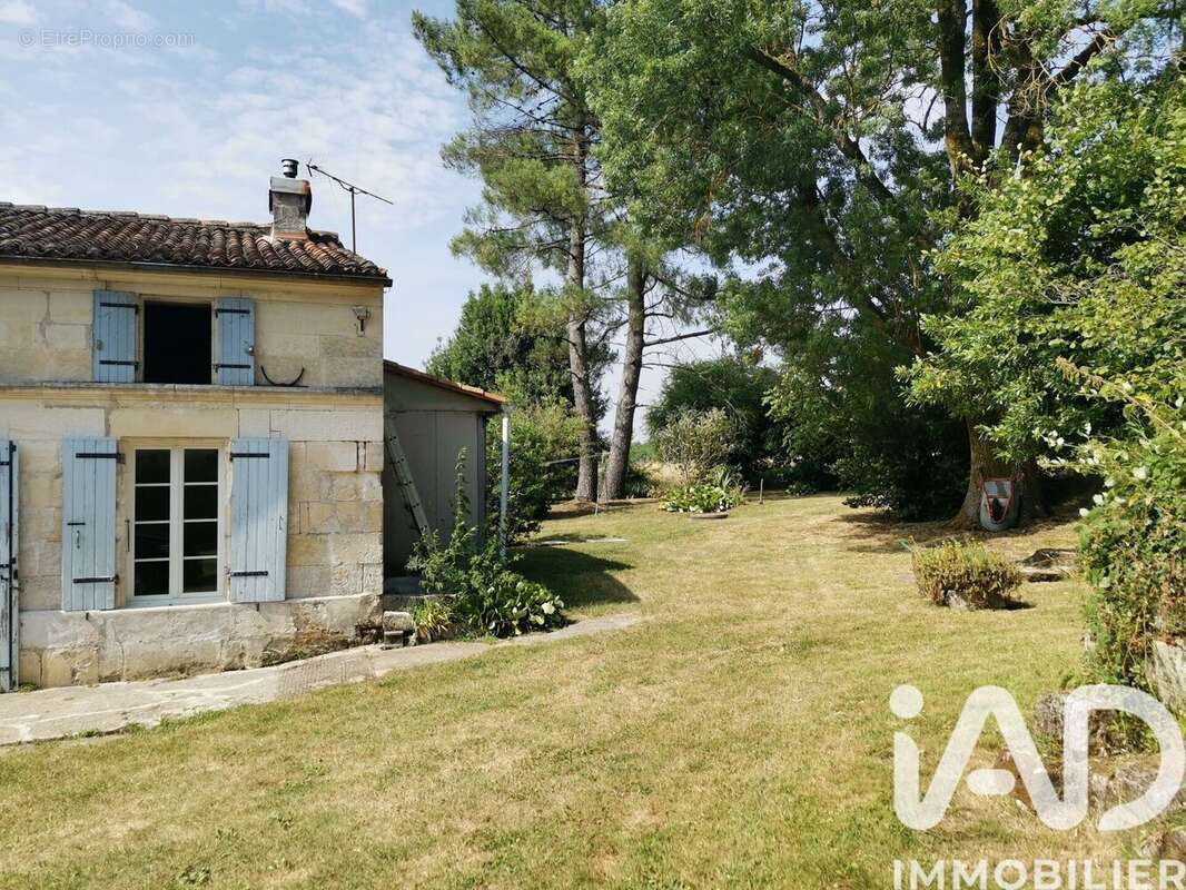 Maison 75 m² à Venerand  - photo 3
