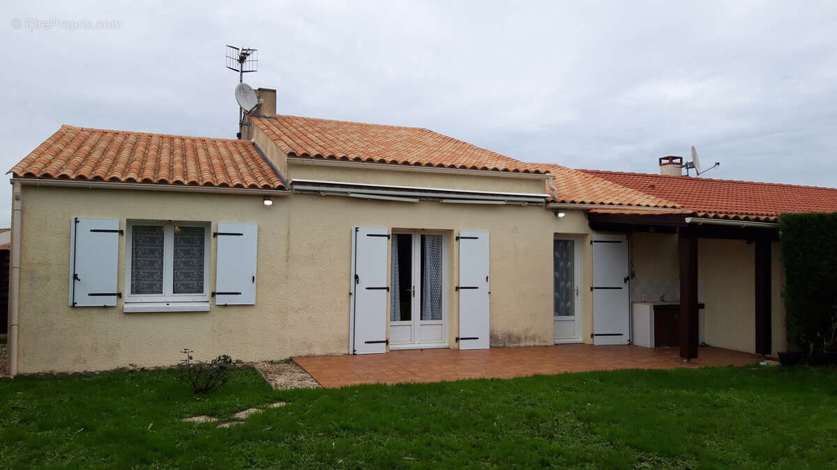 Maison à LONGEVILLE-SUR-MER