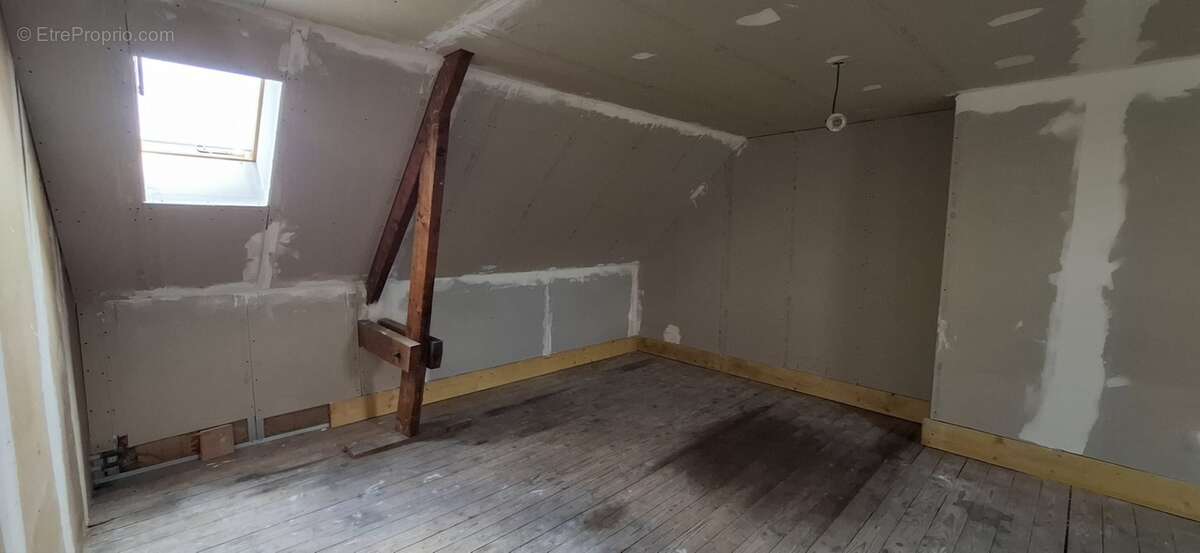 Maison indivuelle à vendre 6 pièces, Garage et Jardin ETREILLERS (02590) - photo 28