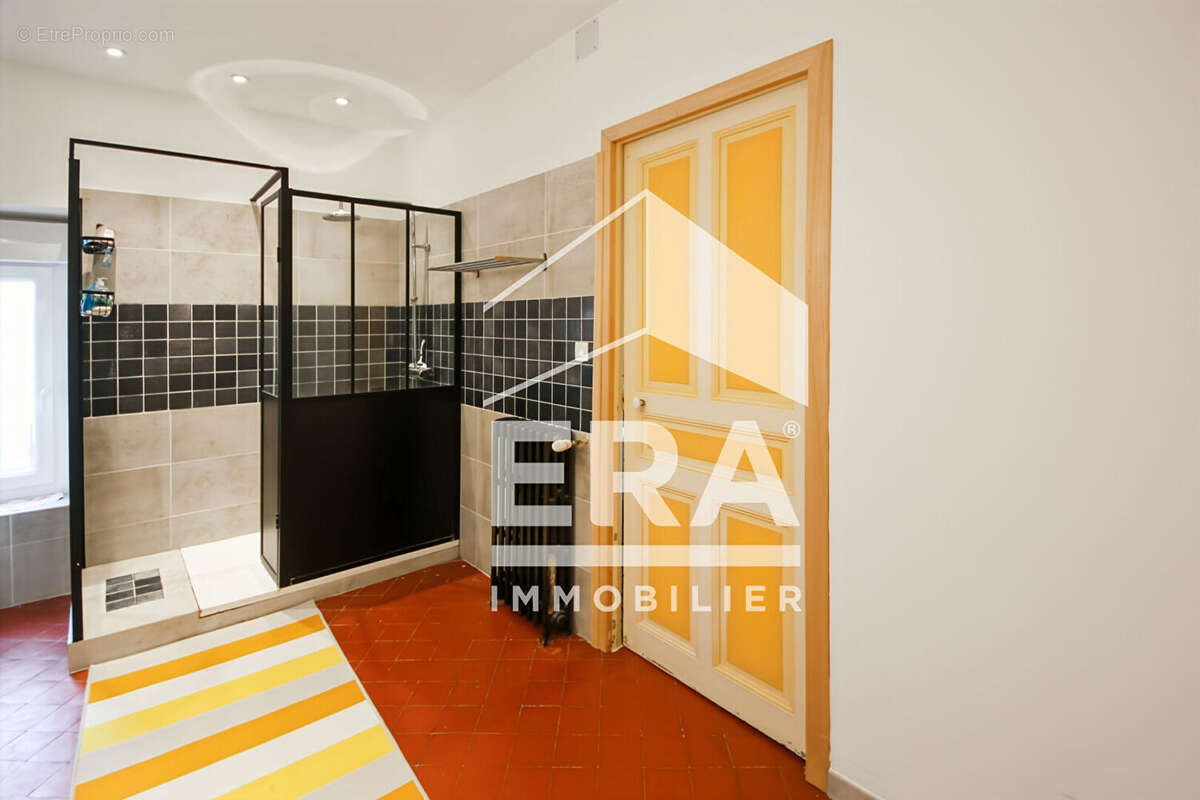 Maison à CHATEAURENARD