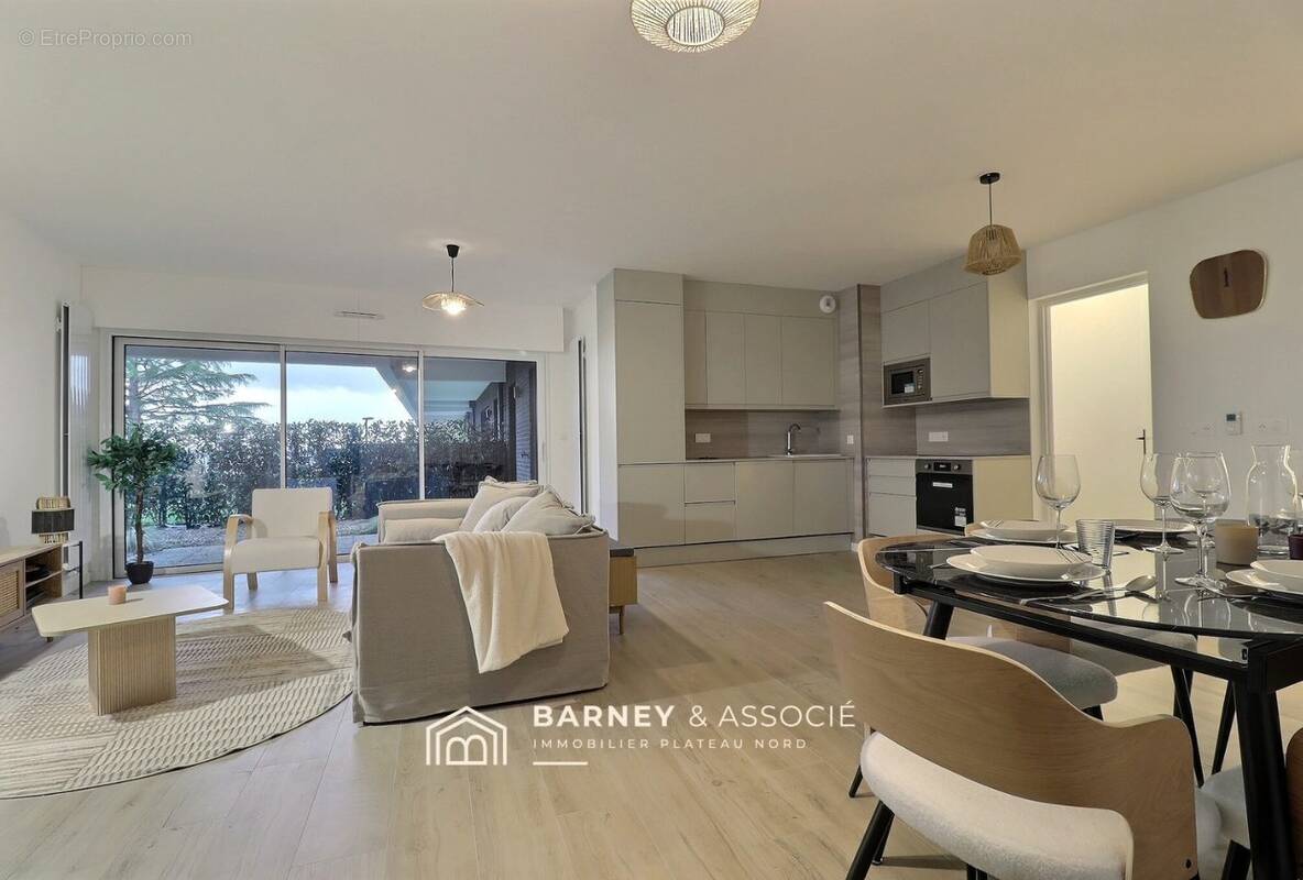 Appartement à MONT-SAINT-AIGNAN