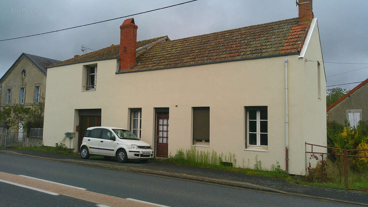 Maison à CHAMPILLET