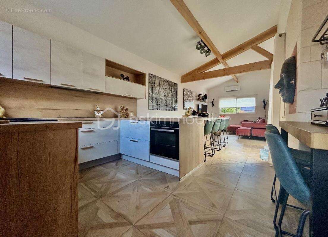 Maison 73 m² à Montblanc  - photo 4