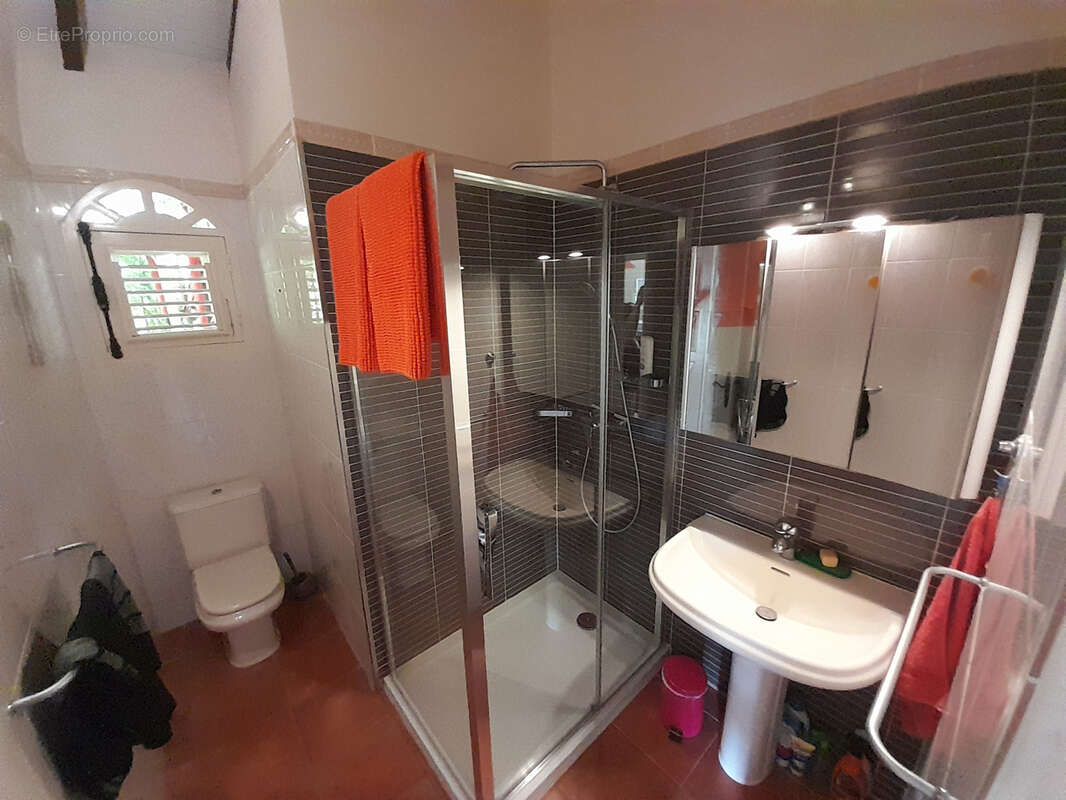 Maison à LES TROIS-ILETS