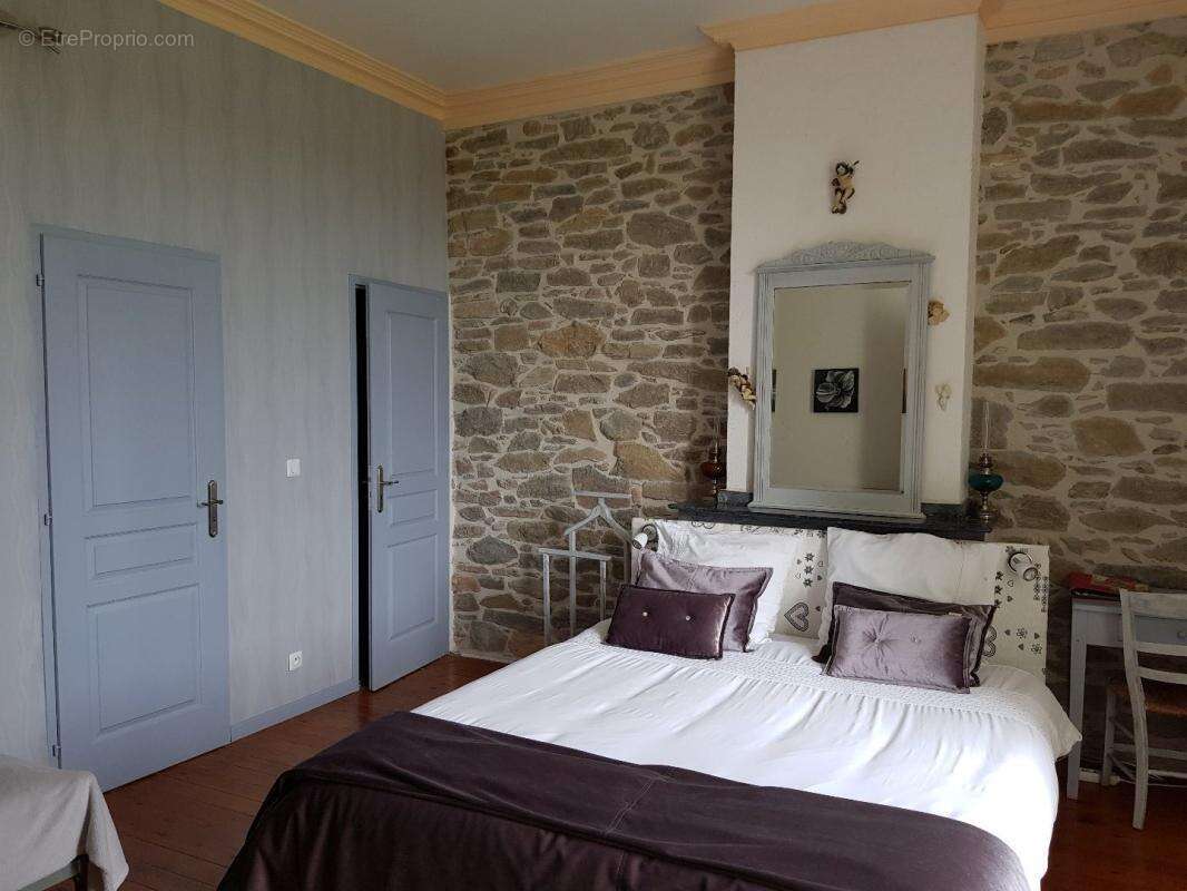 Maison à SAINT-FRICHOUX