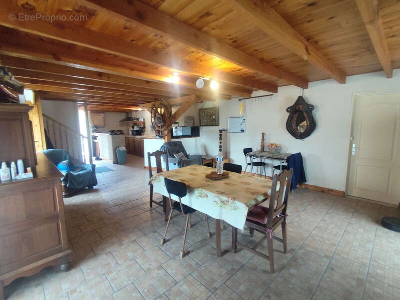 Maison à vendre 3 pièces MOSNAC (17) - photo 3