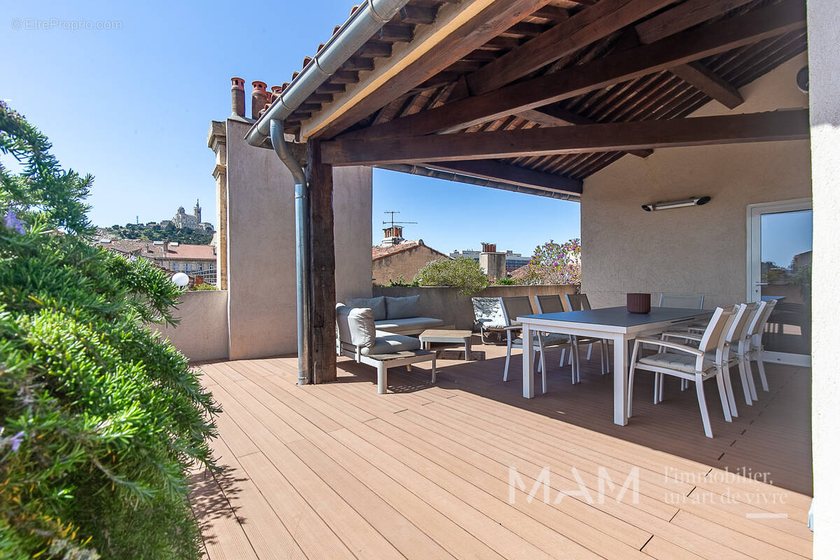 Appartement à MARSEILLE-6E