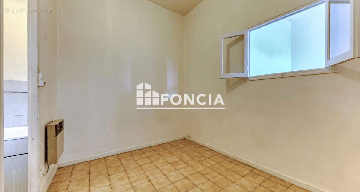 Appartement à LYON-8E