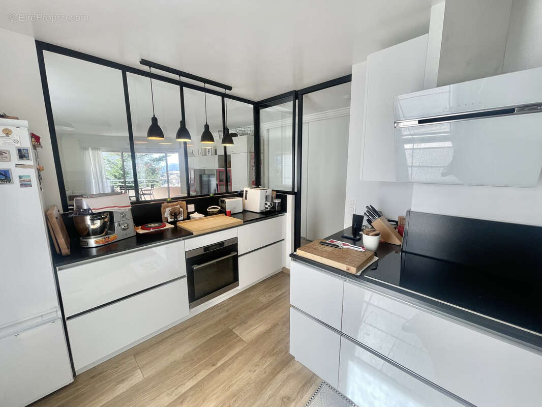 Bel appartement 3P , dans résidence de standing avec piscine - photo 4