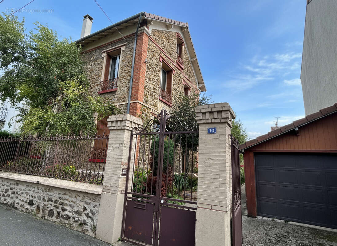 Maison à VILLENEUVE-SAINT-GEORGES