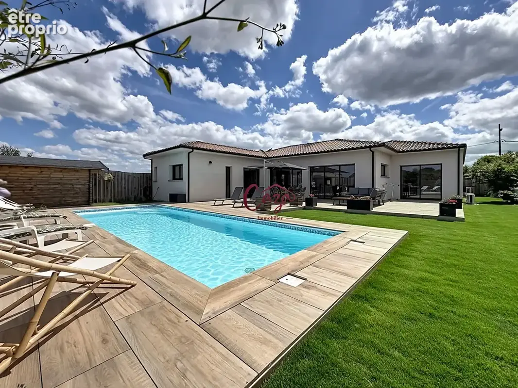 Maison à CAMBLANES-ET-MEYNAC
