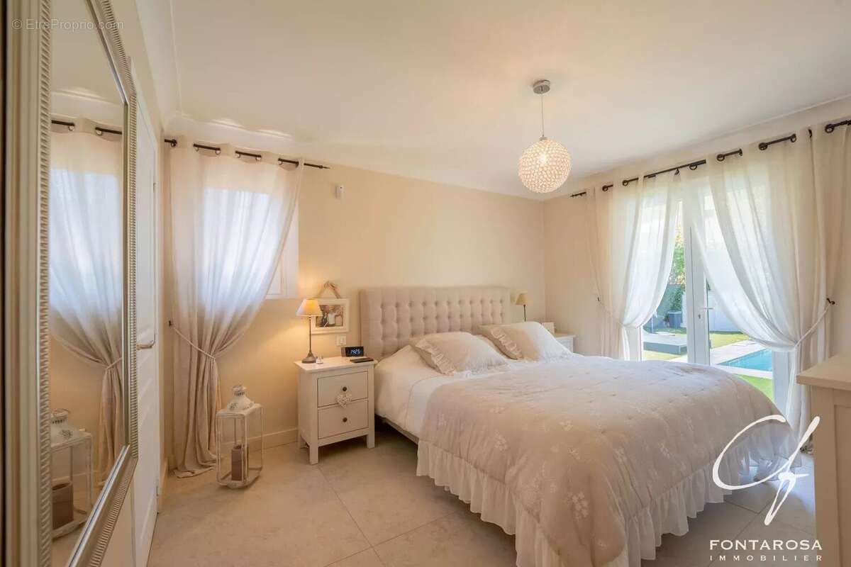 Maison à FREJUS