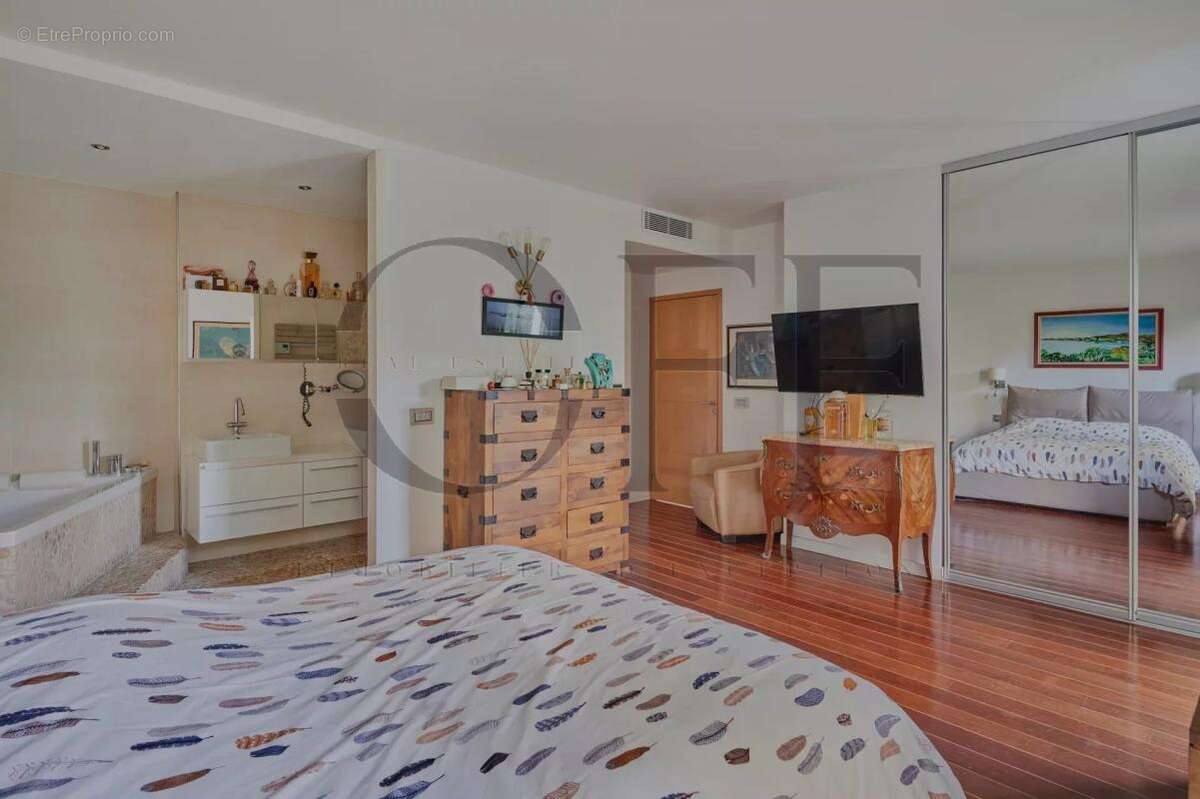 Appartement à MARSEILLE-7E