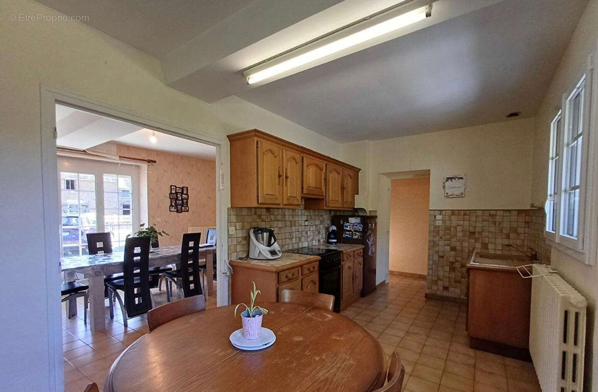 Maison à SAINT-CENERI-LE-GEREI