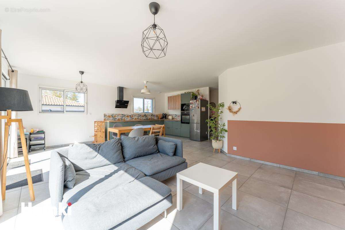 Maison à VILLENAVE-D'ORNON