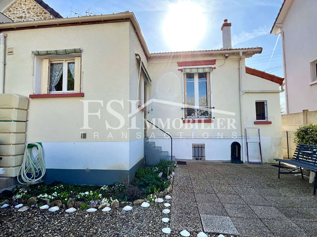 Maison à SAINT-LEU-LA-FORET