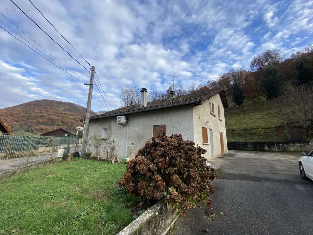 Maison à VIF