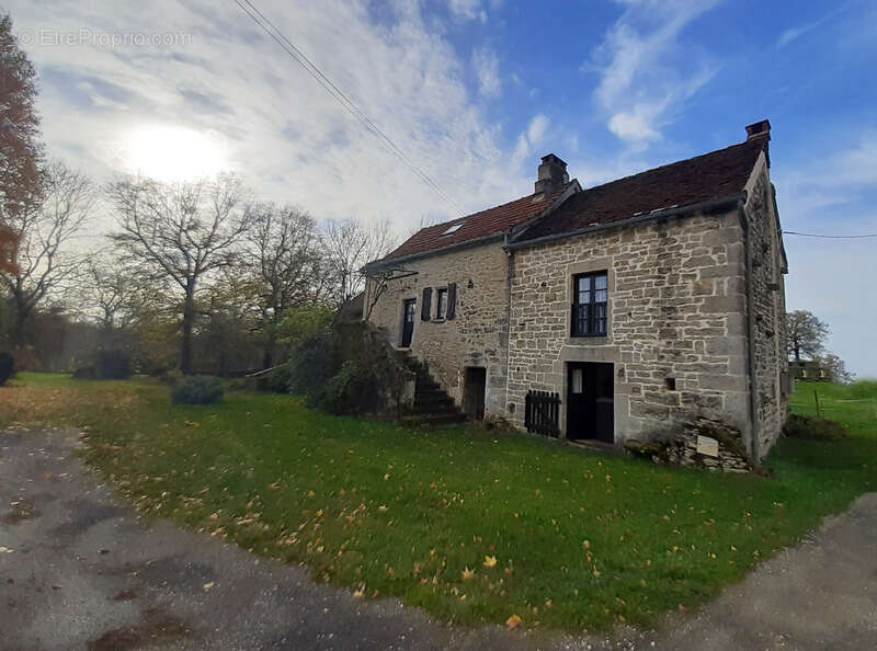 Maison à LARAMIERE