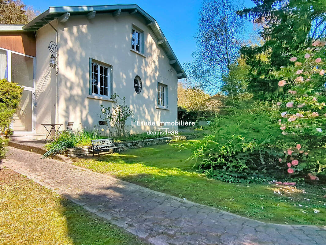 Maison à SATHONAY-CAMP