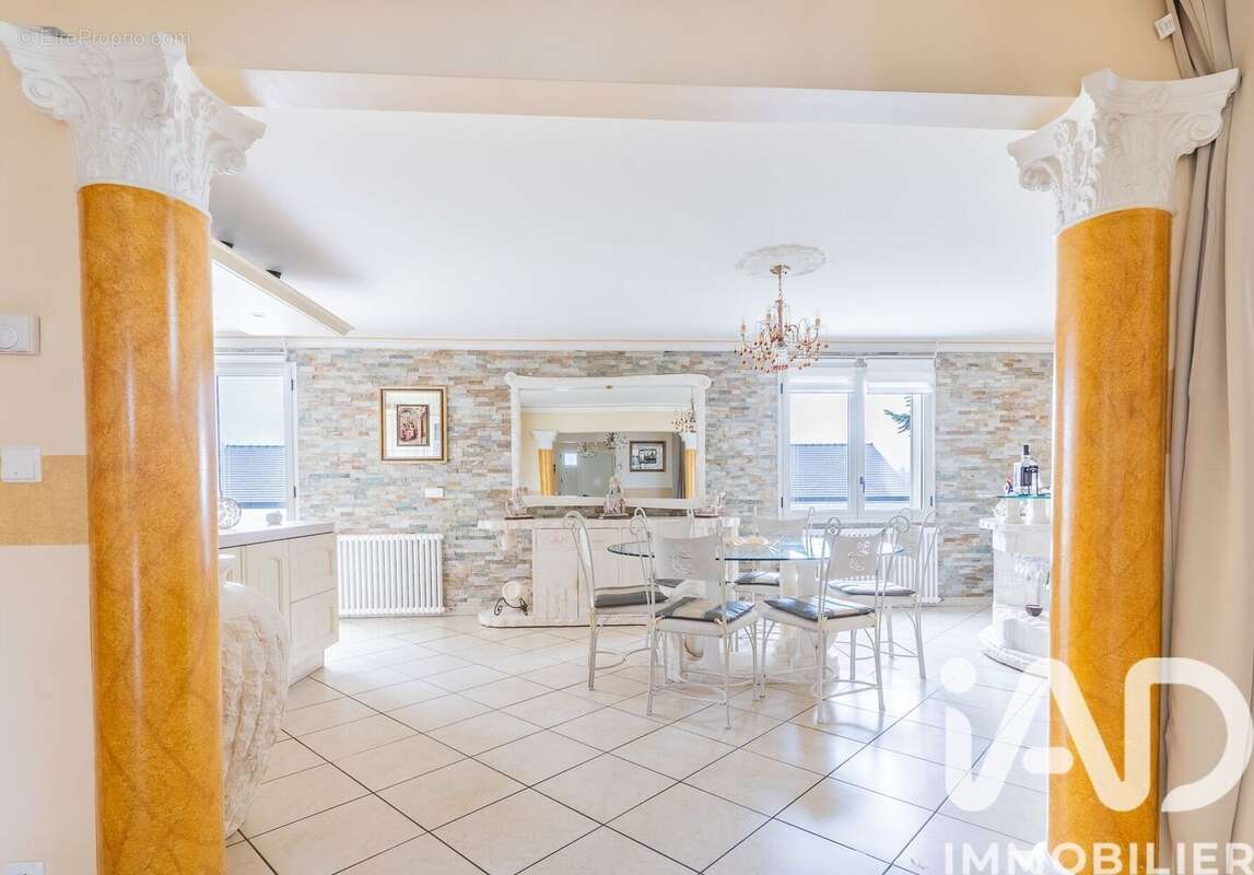 Photo 3 - Maison à MORANGIS