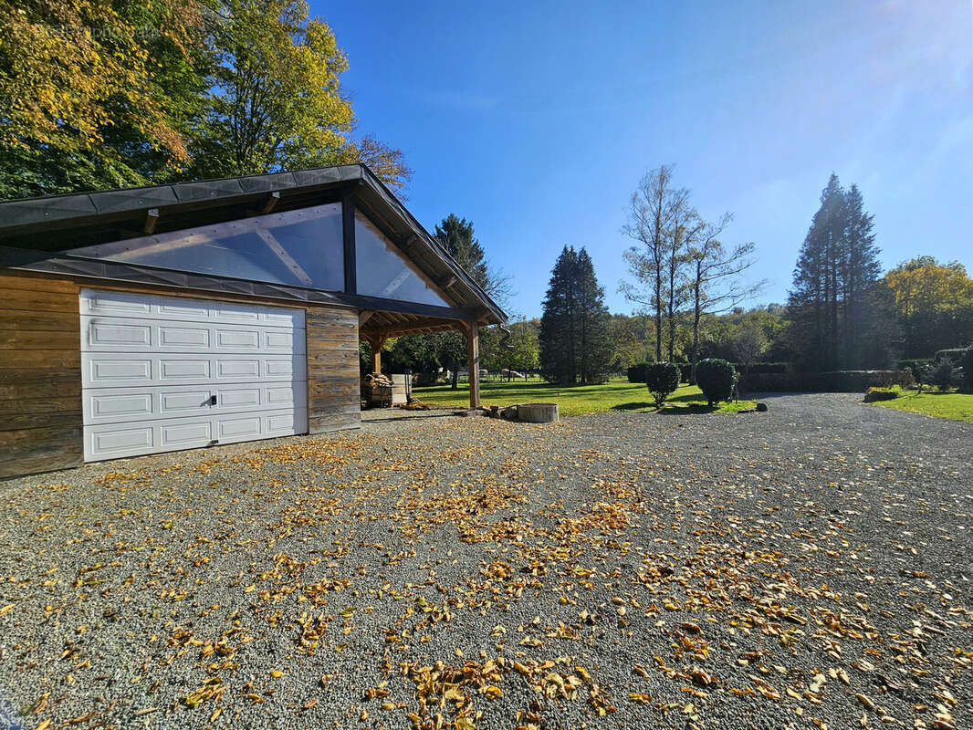 Maison à CHAMPAGNEY