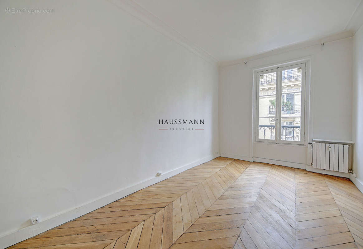 Appartement à PARIS-9E