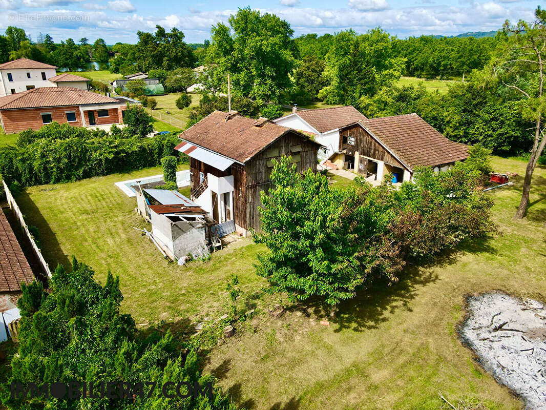Maison à CASTELMORON-SUR-LOT