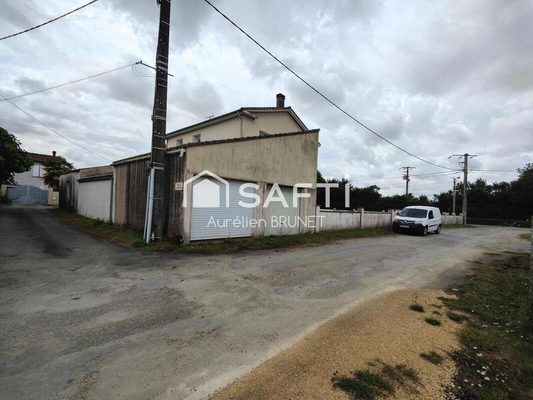 Photo 3 - Maison à SAINT-GEORGES-DE-REX