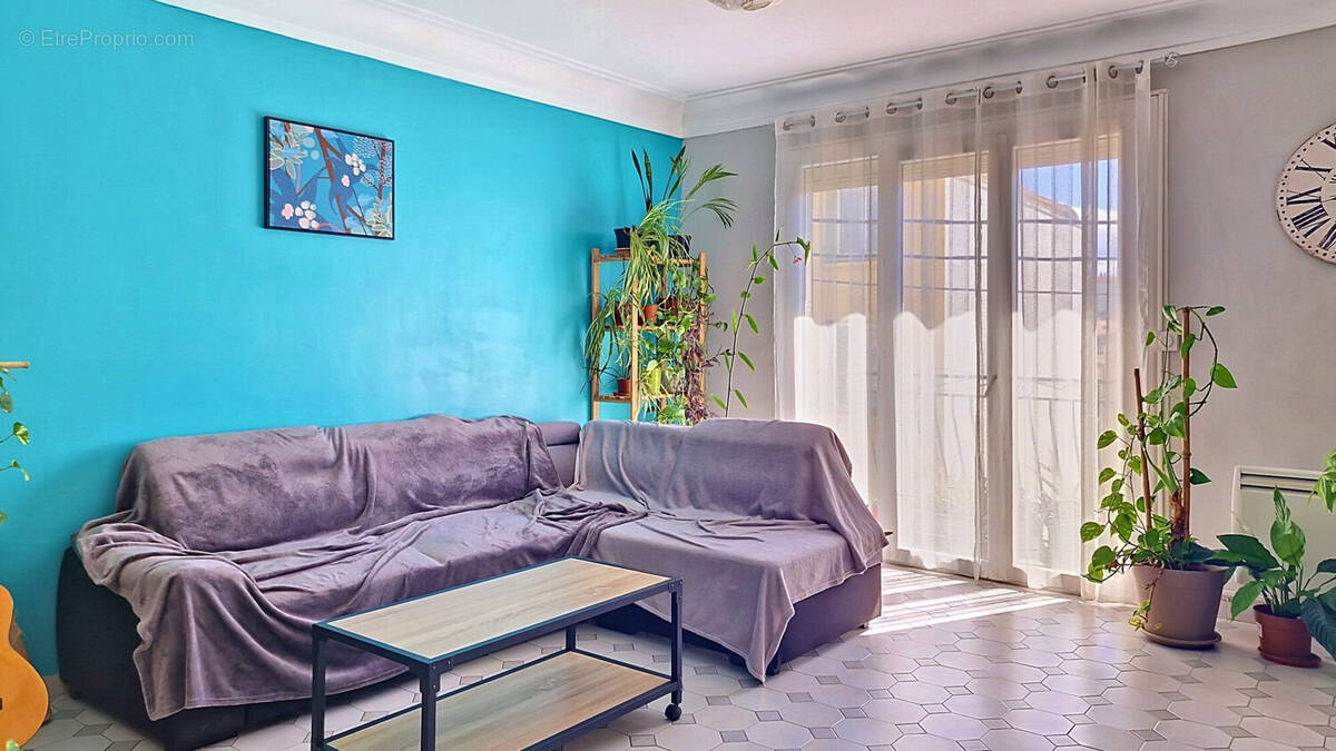 Salon - Appartement à PERPIGNAN