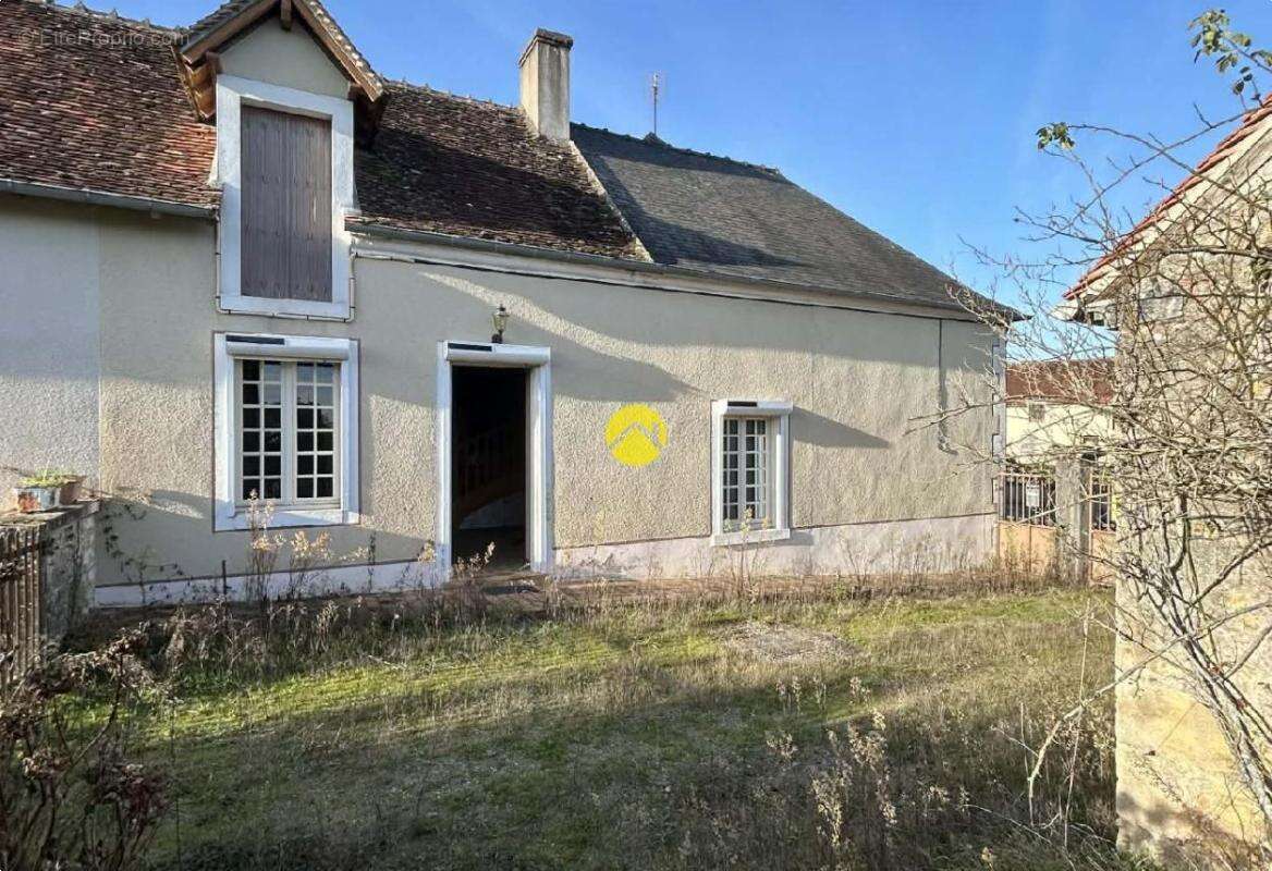 Maison à CHARENTON-DU-CHER