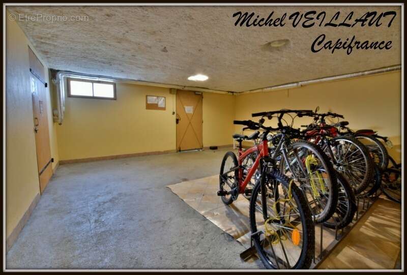 Appartement à YZEURE