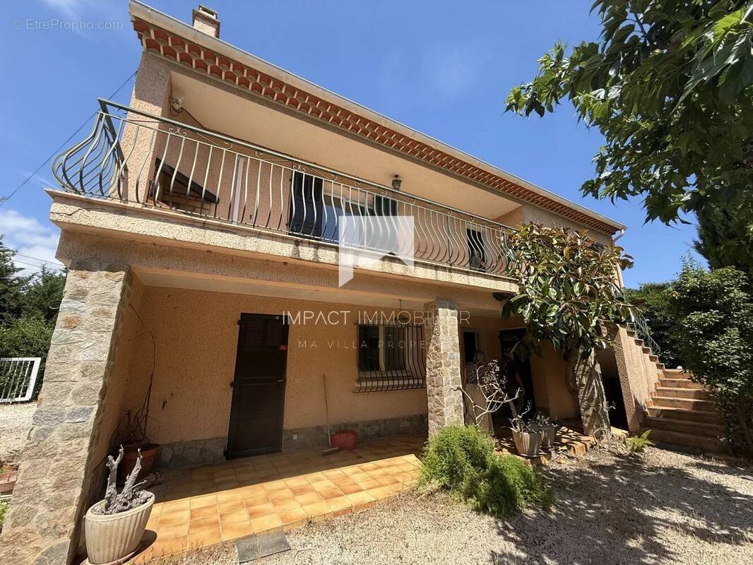 Maison à HYERES