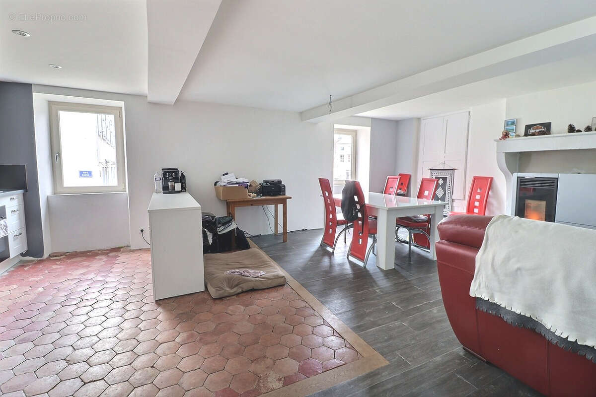 ST JEAN DE VAUX, maison en pierres rénovée 67 m², grenier aménageable - photo 2