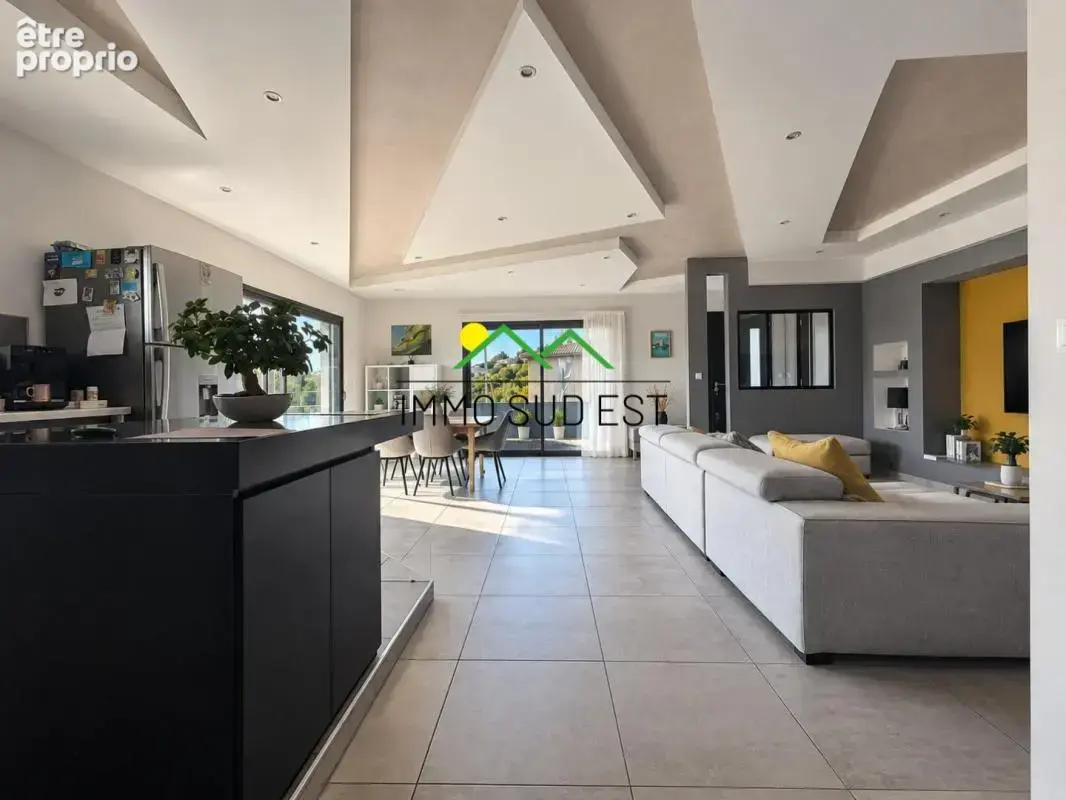 Villa contemporaine – 153 m² habitables – Appartement indépendant – Grand garage - photo 3