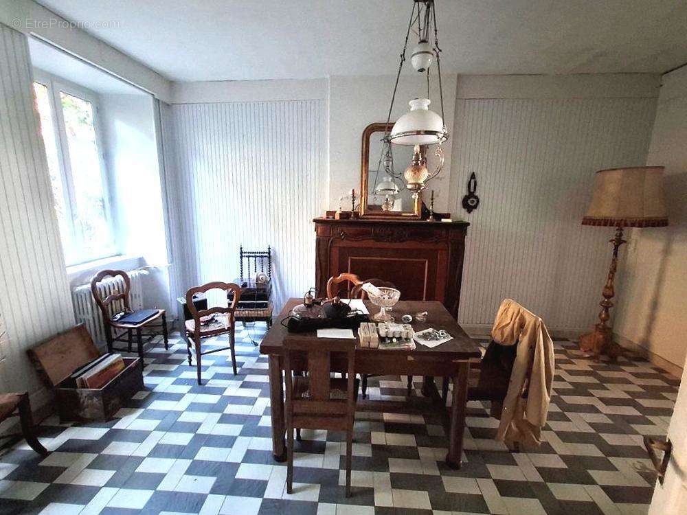 Maison à SAINT-BEAT