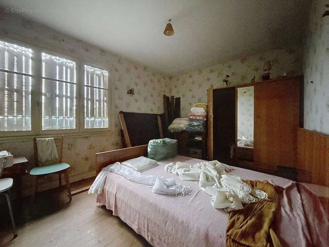Maison à PARENTIS-EN-BORN