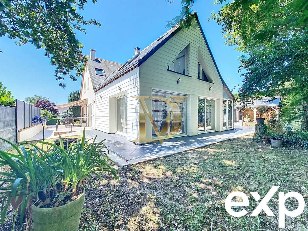 Maison à LA CROIX-EN-TOURAINE