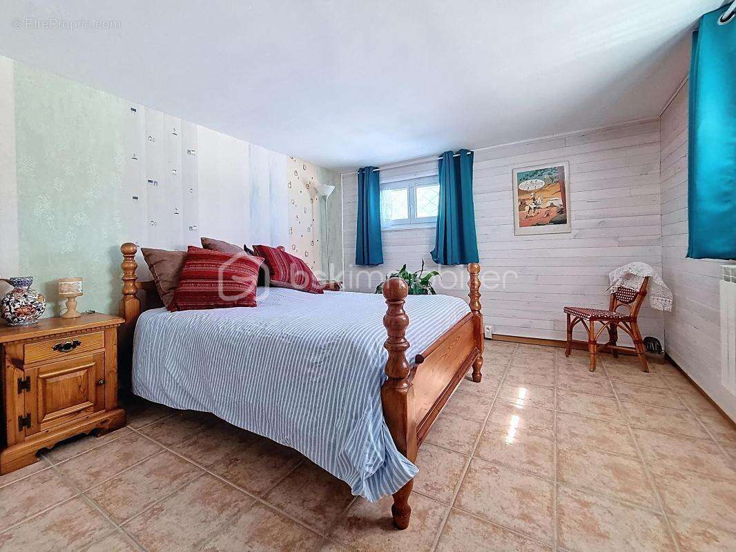 MAISON avec sous-sol total et piscine - photo 12