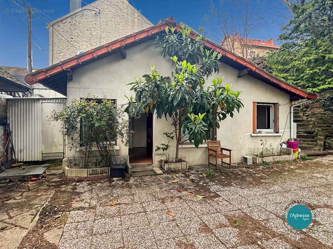 Maison à CORBEIL-ESSONNES