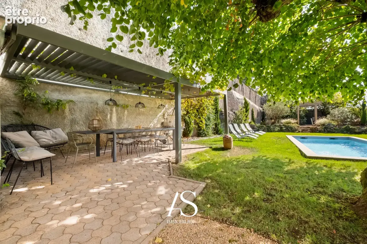 Saint-Fortunat belle maison en pierre - photo 6