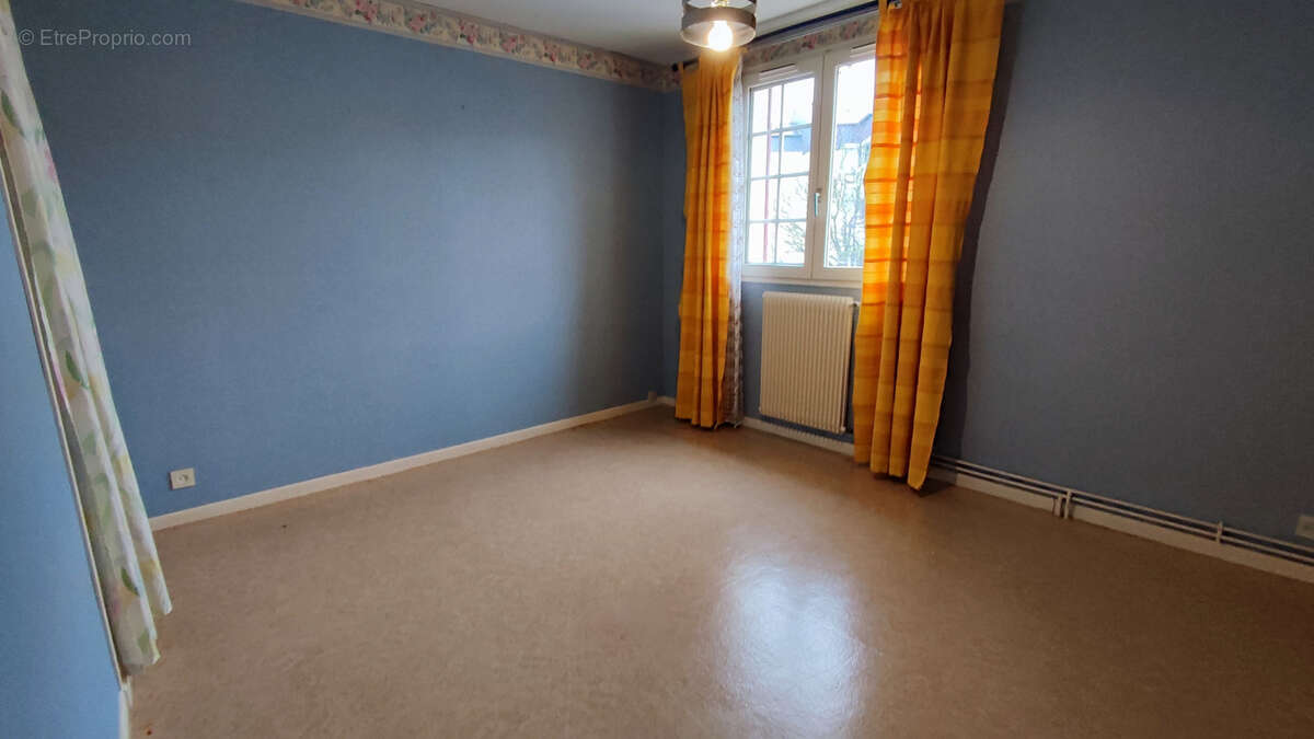 Maison à SAINT-BERTHEVIN