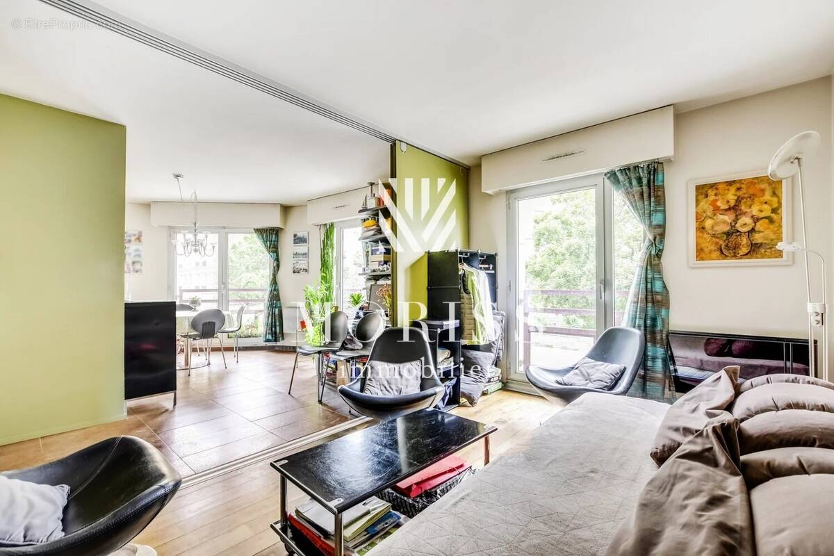 Appartement à PARIS-19E