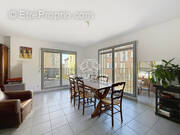 Appartement à NEUVILLE-SUR-SAONE