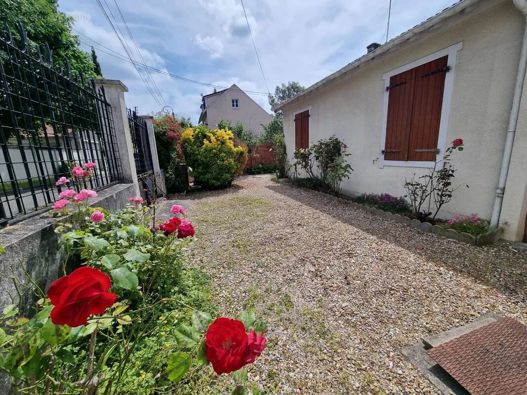 Terrain à CROISSY-SUR-SEINE