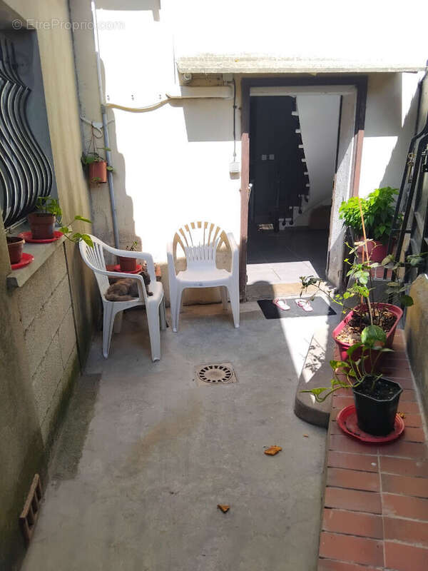 Maison à LEZIGNAN-CORBIERES