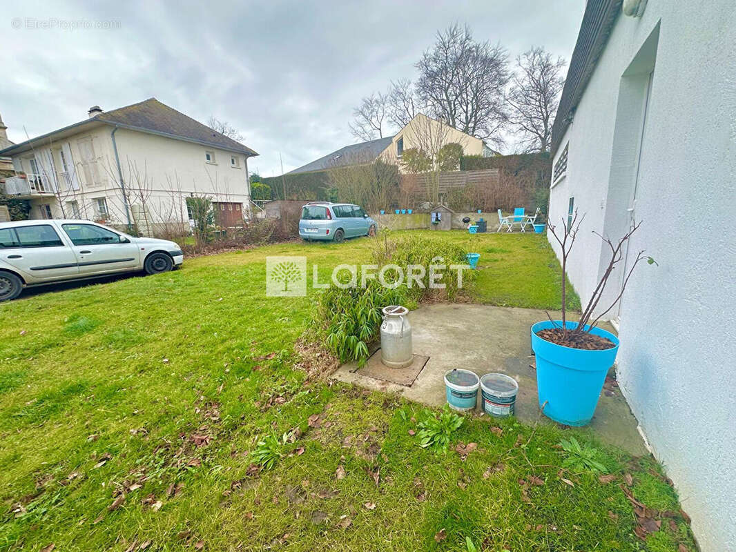 Appartement à THAON
